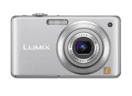 Panasonic Lumix DMC-FS6 Digital Camera